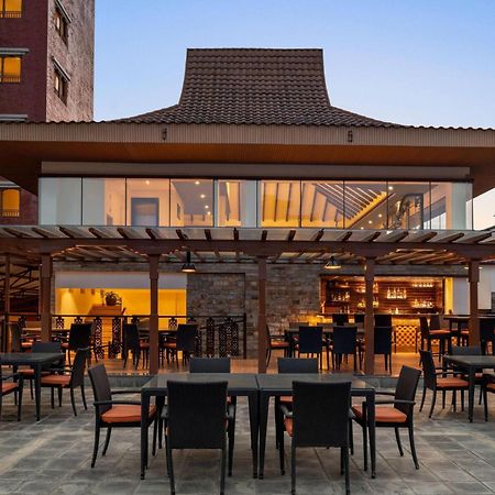 Ramada By Wyndham Kathmandu Dhumbarahi Hotel Ngoại thất bức ảnh