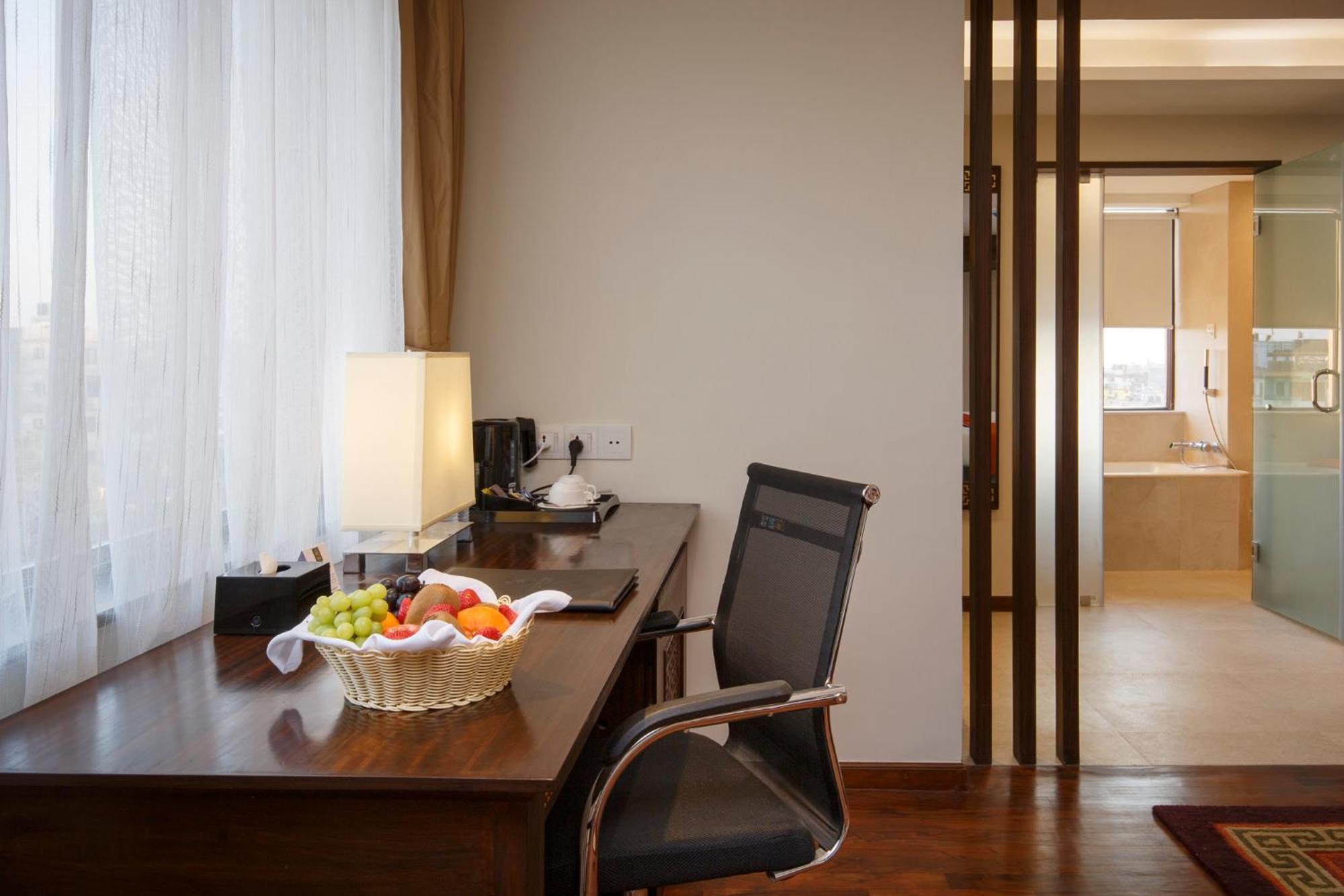 Ramada By Wyndham Kathmandu Dhumbarahi Hotel Ngoại thất bức ảnh