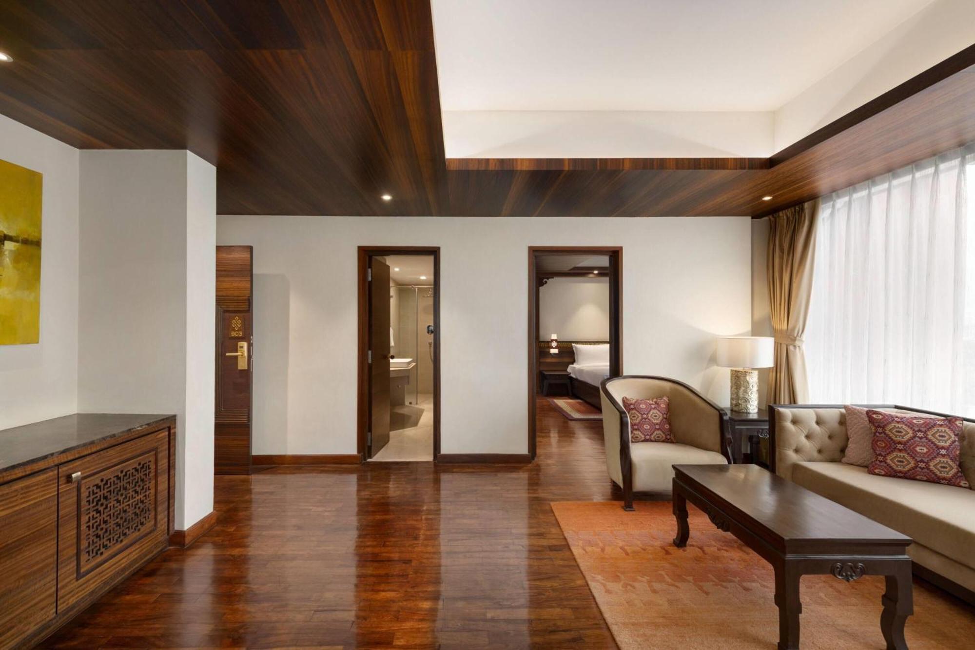 Ramada By Wyndham Kathmandu Dhumbarahi Hotel Ngoại thất bức ảnh
