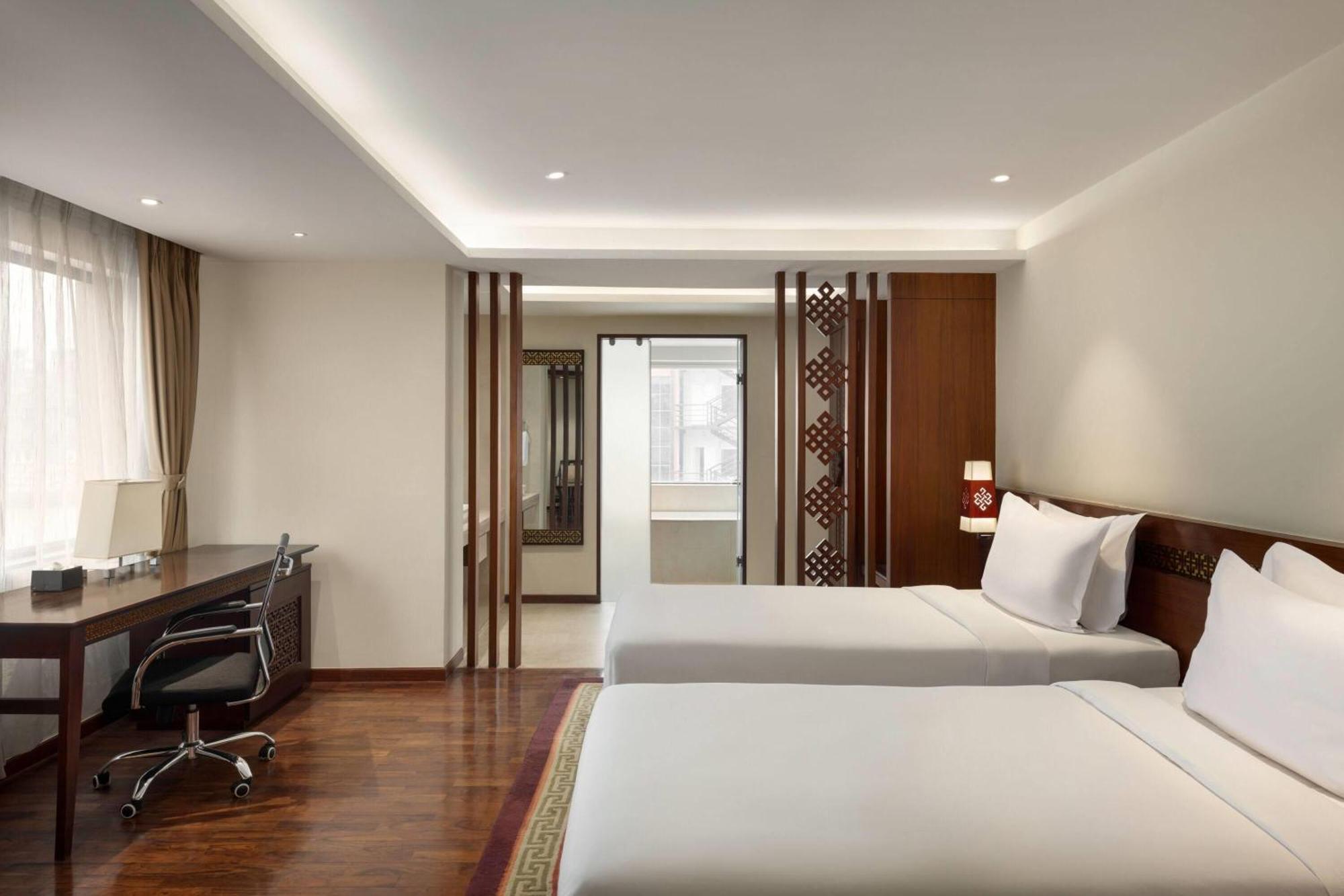 Ramada By Wyndham Kathmandu Dhumbarahi Hotel Ngoại thất bức ảnh