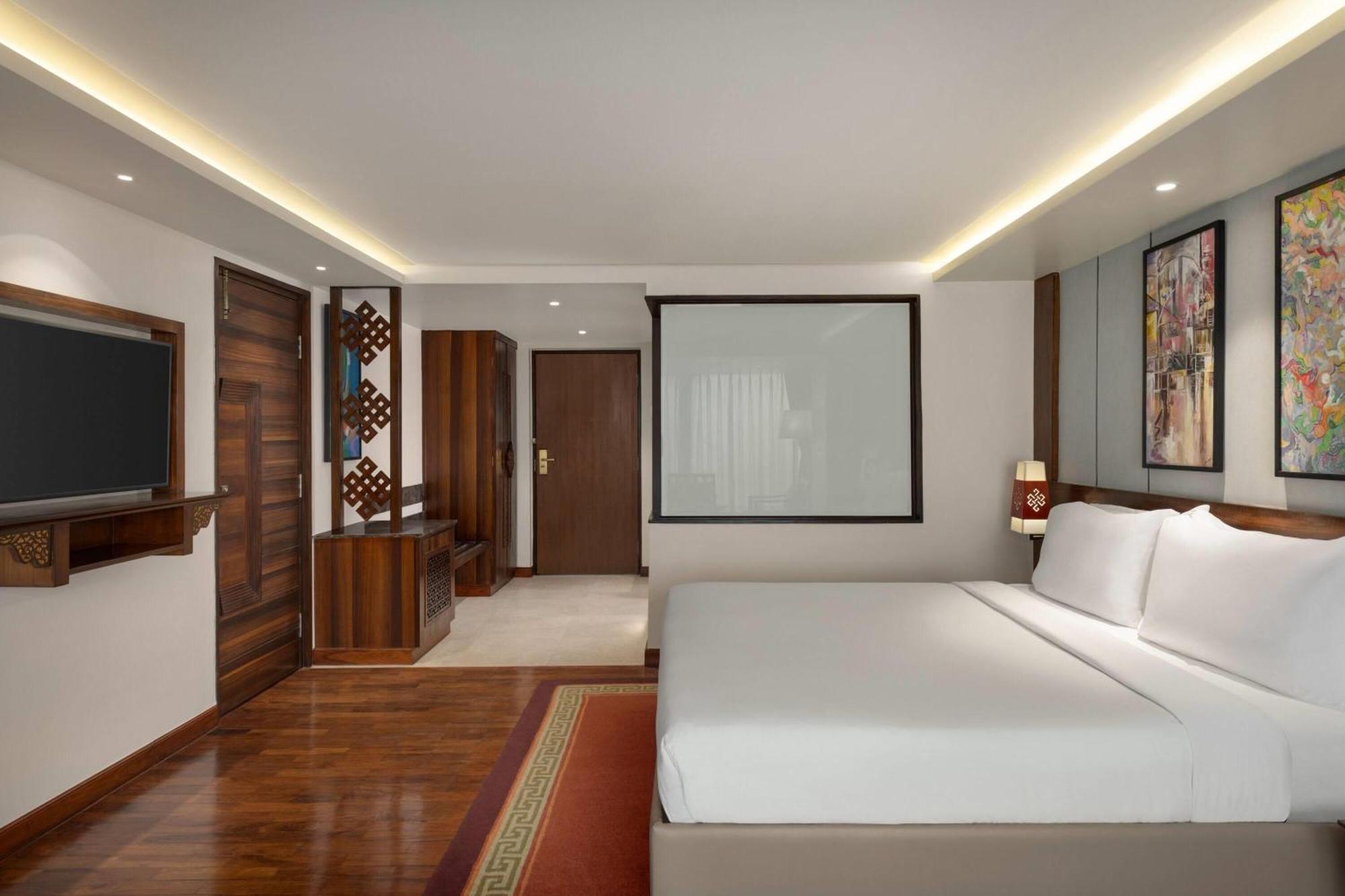 Ramada By Wyndham Kathmandu Dhumbarahi Hotel Ngoại thất bức ảnh