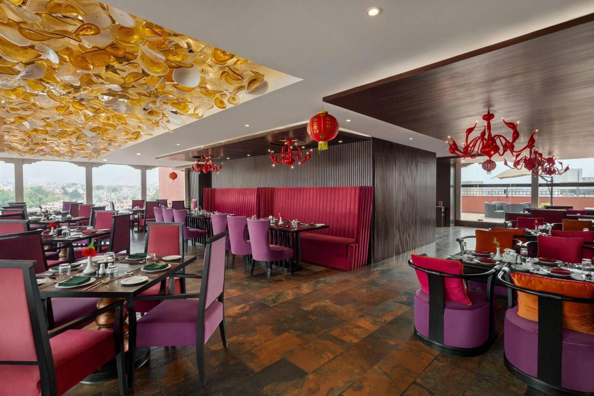 Ramada By Wyndham Kathmandu Dhumbarahi Hotel Ngoại thất bức ảnh