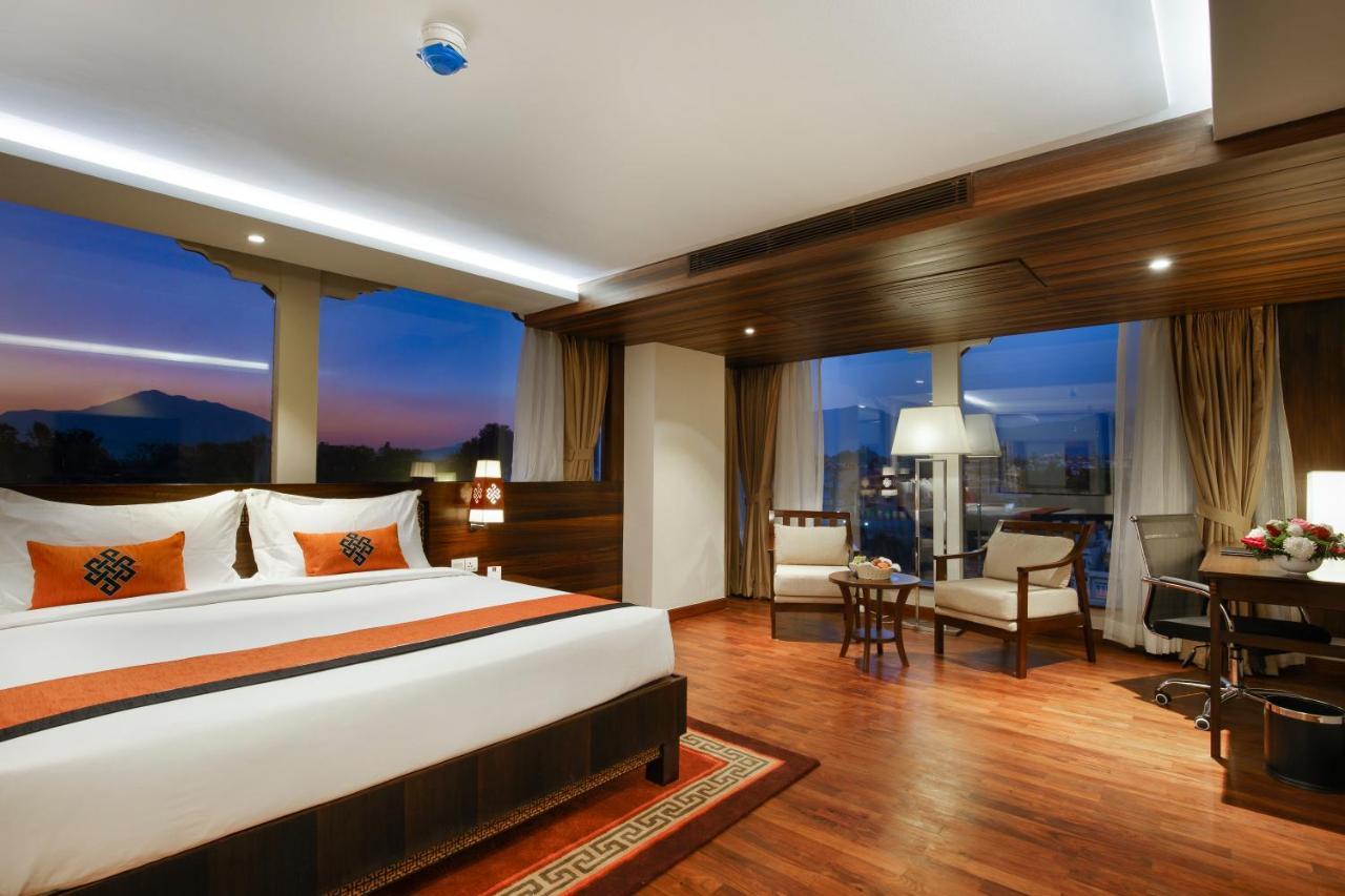 Ramada By Wyndham Kathmandu Dhumbarahi Hotel Ngoại thất bức ảnh